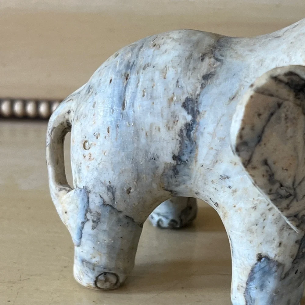 Set of 2 Clay elephants